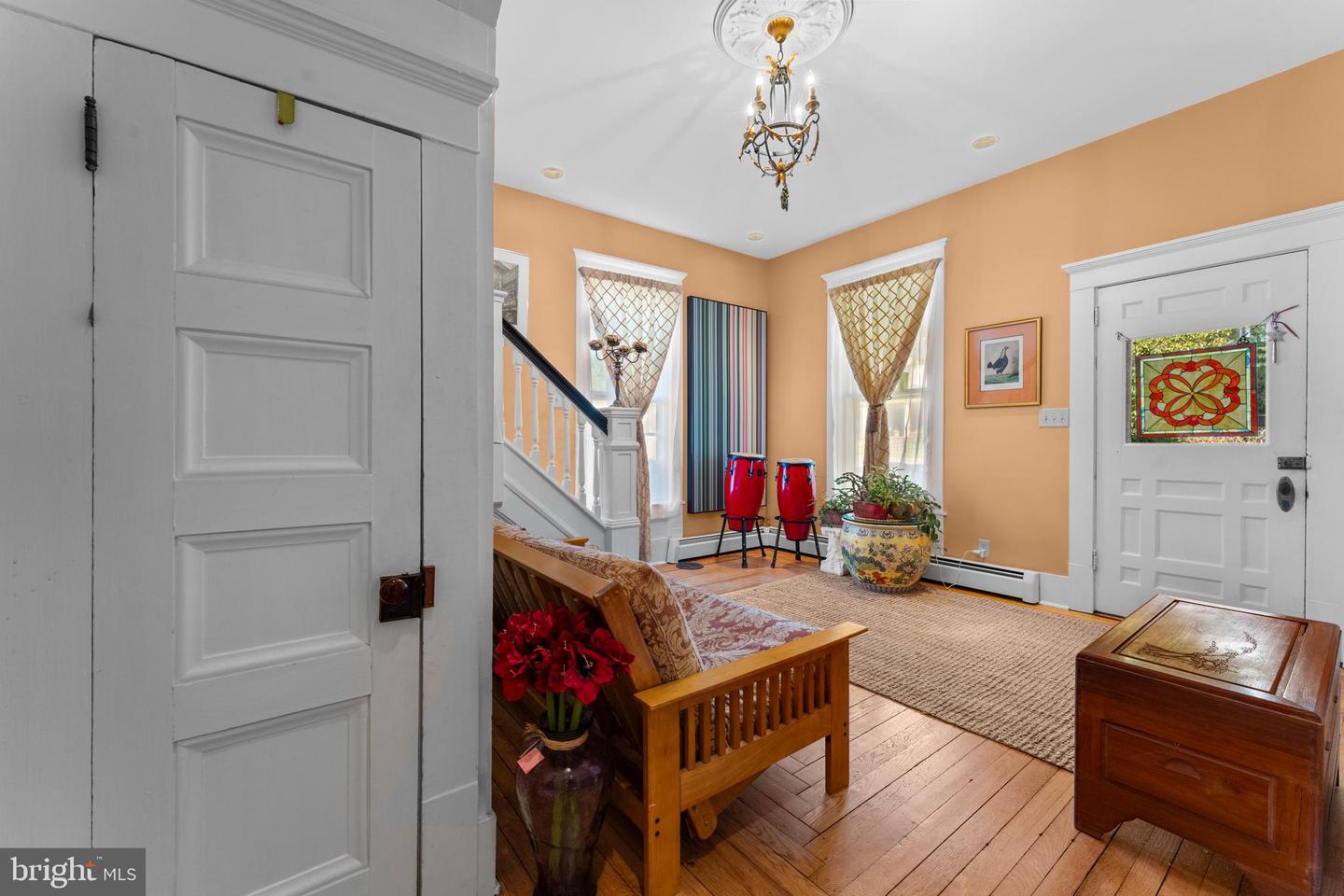 802 S BLUE RIDGE AVE, CULPEPER, Virginia 22701, 5 Bedrooms Bedrooms, ,2 BathroomsBathrooms,Residential,For sale,802 S BLUE RIDGE AVE,VACU2011422 MLS # VACU2011422
