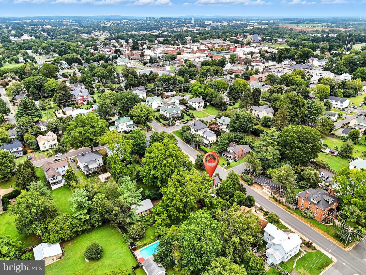 802 S BLUE RIDGE AVE, CULPEPER, Virginia 22701, 5 Bedrooms Bedrooms, ,2 BathroomsBathrooms,Residential,For sale,802 S BLUE RIDGE AVE,VACU2011422 MLS # VACU2011422