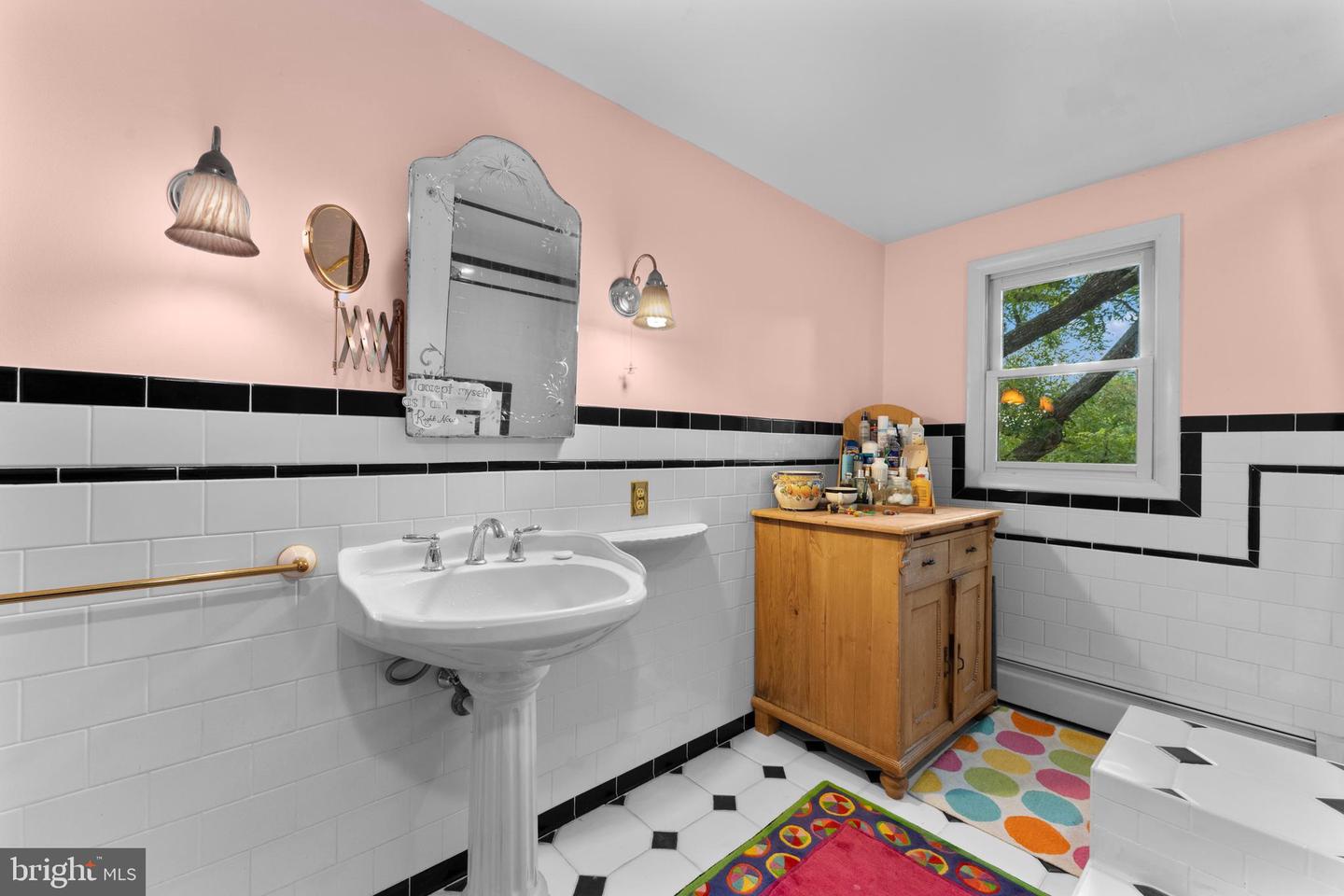 802 S BLUE RIDGE AVE, CULPEPER, Virginia 22701, 5 Bedrooms Bedrooms, ,2 BathroomsBathrooms,Residential,For sale,802 S BLUE RIDGE AVE,VACU2011422 MLS # VACU2011422