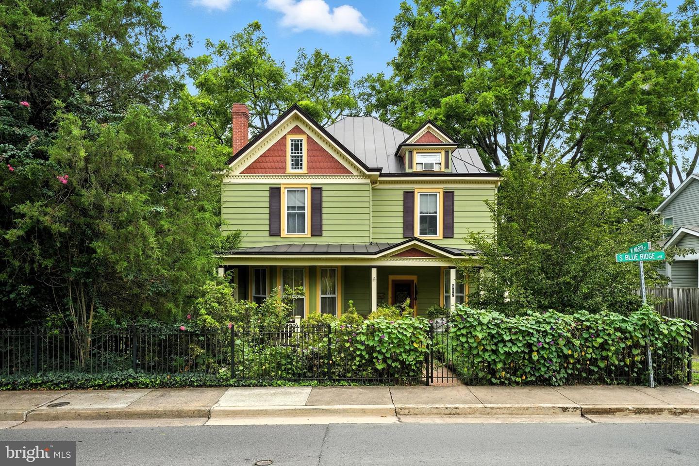 802 S BLUE RIDGE AVE, CULPEPER, Virginia 22701, 5 Bedrooms Bedrooms, ,2 BathroomsBathrooms,Residential,For sale,802 S BLUE RIDGE AVE,VACU2011422 MLS # VACU2011422
