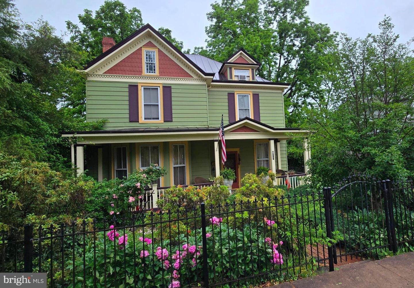 802 S BLUE RIDGE AVE, CULPEPER, Virginia 22701, 5 Bedrooms Bedrooms, ,2 BathroomsBathrooms,Residential,For sale,802 S BLUE RIDGE AVE,VACU2011422 MLS # VACU2011422