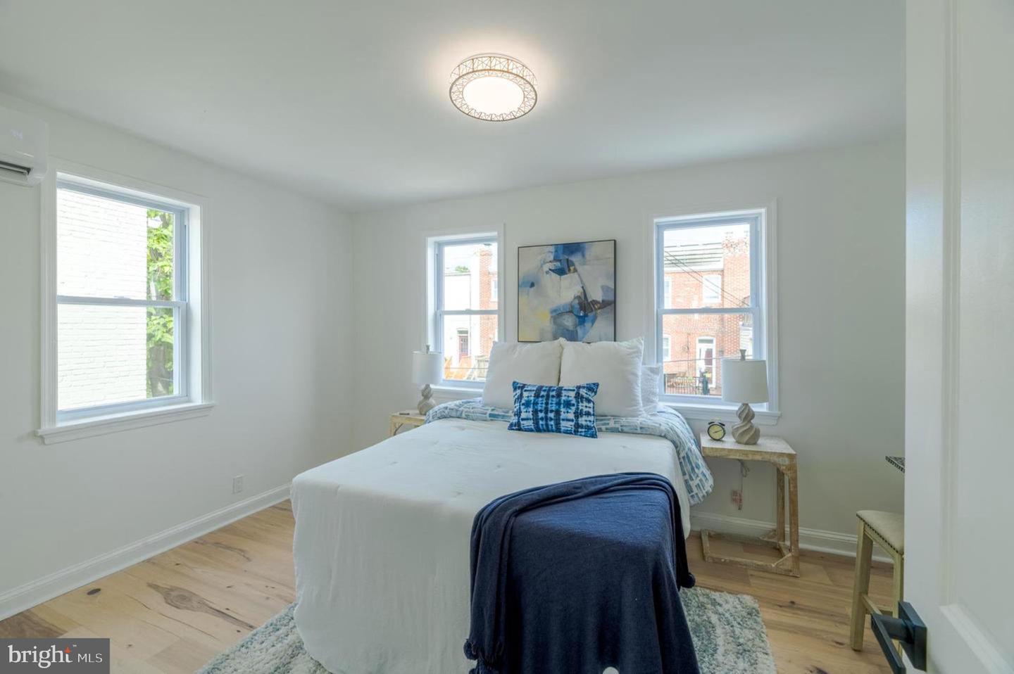 517 SOMERSET PL NW, WASHINGTON, District Of Columbia 20011, 3 Bedrooms Bedrooms, ,2 BathroomsBathrooms,Residential,For sale,517 SOMERSET PL NW,DCDC2221212 MLS # DCDC2221212