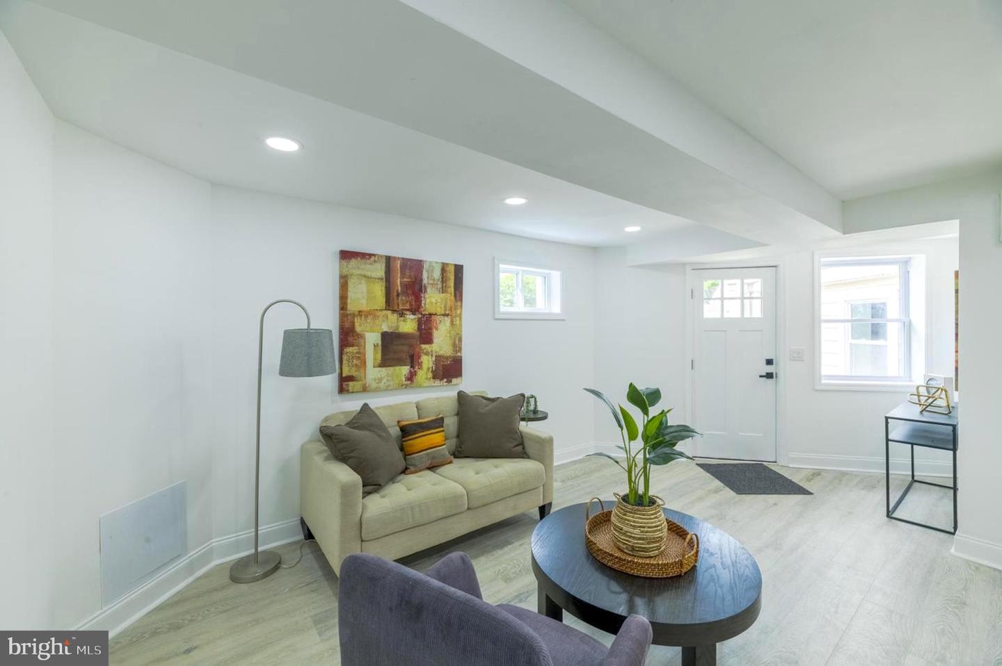 517 SOMERSET PL NW, WASHINGTON, District Of Columbia 20011, 3 Bedrooms Bedrooms, ,2 BathroomsBathrooms,Residential,For sale,517 SOMERSET PL NW,DCDC2221212 MLS # DCDC2221212