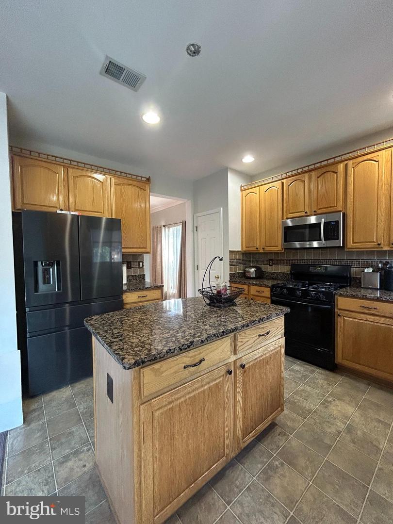 14245 TOWN COMMONS WAY, GAINESVILLE, Virginia 20155, 5 Bedrooms Bedrooms, ,3 BathroomsBathrooms,Residential,For sale,14245 TOWN COMMONS WAY,VAPW2104152 MLS # VAPW2104152