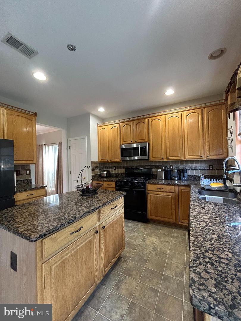 14245 TOWN COMMONS WAY, GAINESVILLE, Virginia 20155, 5 Bedrooms Bedrooms, ,3 BathroomsBathrooms,Residential,For sale,14245 TOWN COMMONS WAY,VAPW2104152 MLS # VAPW2104152
