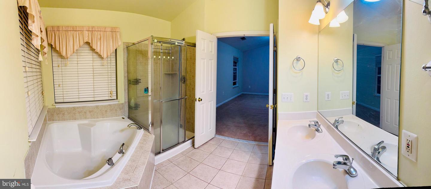 14245 TOWN COMMONS WAY, GAINESVILLE, Virginia 20155, 5 Bedrooms Bedrooms, ,3 BathroomsBathrooms,Residential,For sale,14245 TOWN COMMONS WAY,VAPW2104152 MLS # VAPW2104152