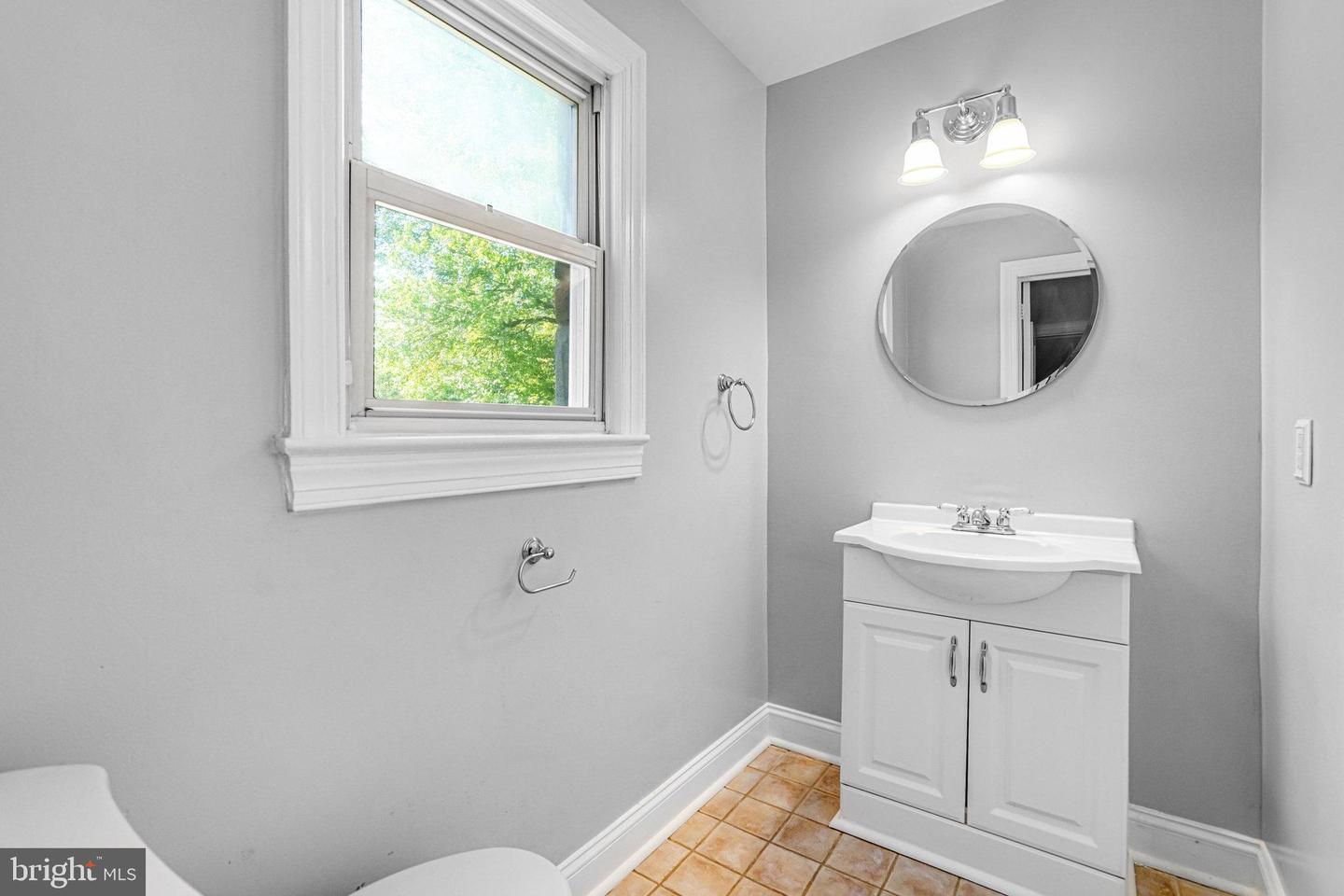 8230 GREGORY DR, ALEXANDRIA, Virginia 22309, 3 Bedrooms Bedrooms, ,2 BathroomsBathrooms,Residential,For sale,8230 GREGORY DR,VAFX2267608 MLS # VAFX2267608