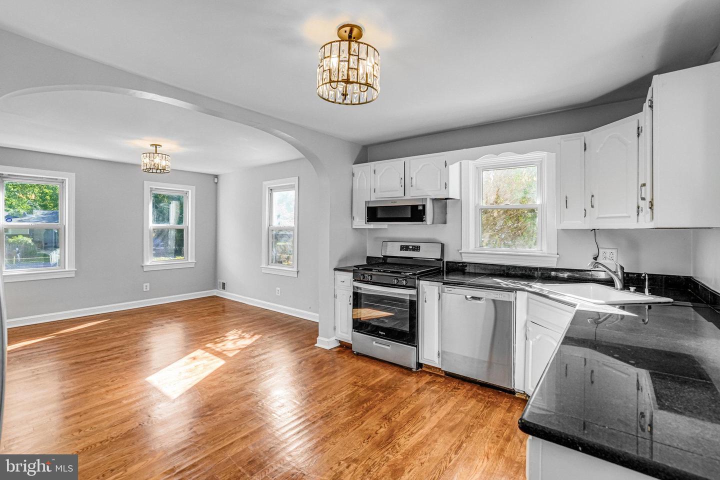 8230 GREGORY DR, ALEXANDRIA, Virginia 22309, 3 Bedrooms Bedrooms, ,2 BathroomsBathrooms,Residential,For sale,8230 GREGORY DR,VAFX2267608 MLS # VAFX2267608