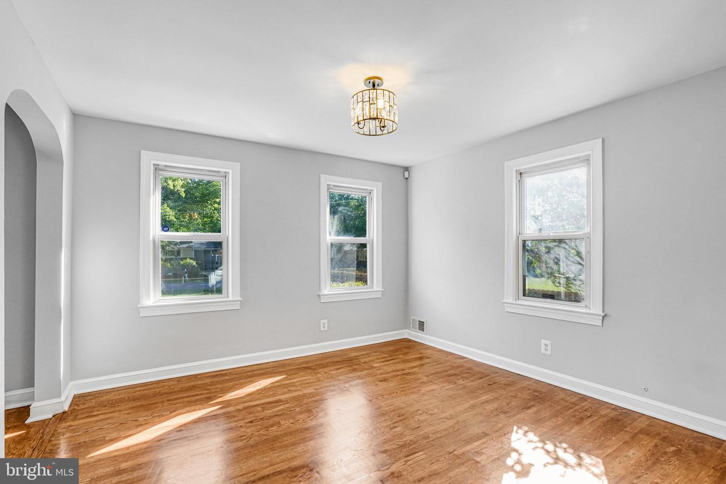 8230 GREGORY DR, ALEXANDRIA, Virginia 22309, 3 Bedrooms Bedrooms, ,2 BathroomsBathrooms,Residential,For sale,8230 GREGORY DR,VAFX2267608 MLS # VAFX2267608