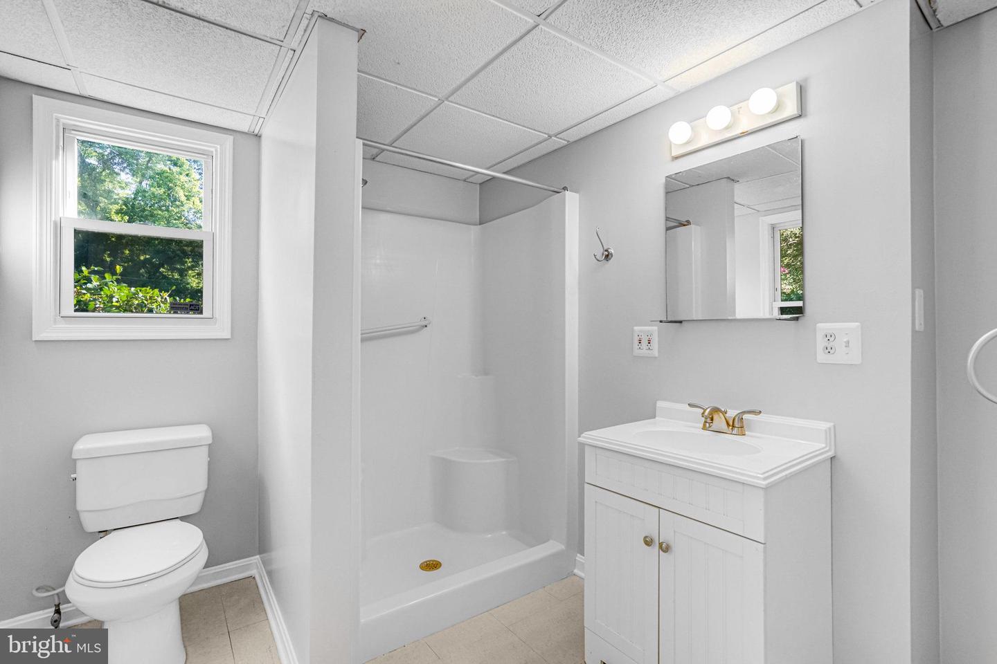 8230 GREGORY DR, ALEXANDRIA, Virginia 22309, 3 Bedrooms Bedrooms, ,2 BathroomsBathrooms,Residential,For sale,8230 GREGORY DR,VAFX2267608 MLS # VAFX2267608