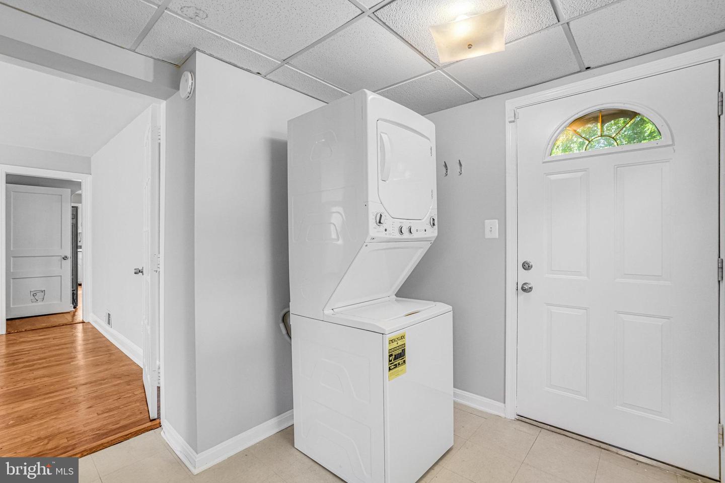 8230 GREGORY DR, ALEXANDRIA, Virginia 22309, 3 Bedrooms Bedrooms, ,2 BathroomsBathrooms,Residential,For sale,8230 GREGORY DR,VAFX2267608 MLS # VAFX2267608