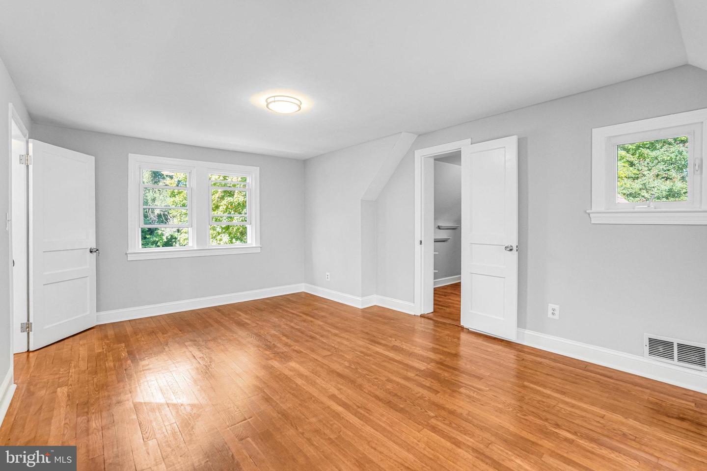 8230 GREGORY DR, ALEXANDRIA, Virginia 22309, 3 Bedrooms Bedrooms, ,2 BathroomsBathrooms,Residential,For sale,8230 GREGORY DR,VAFX2267608 MLS # VAFX2267608