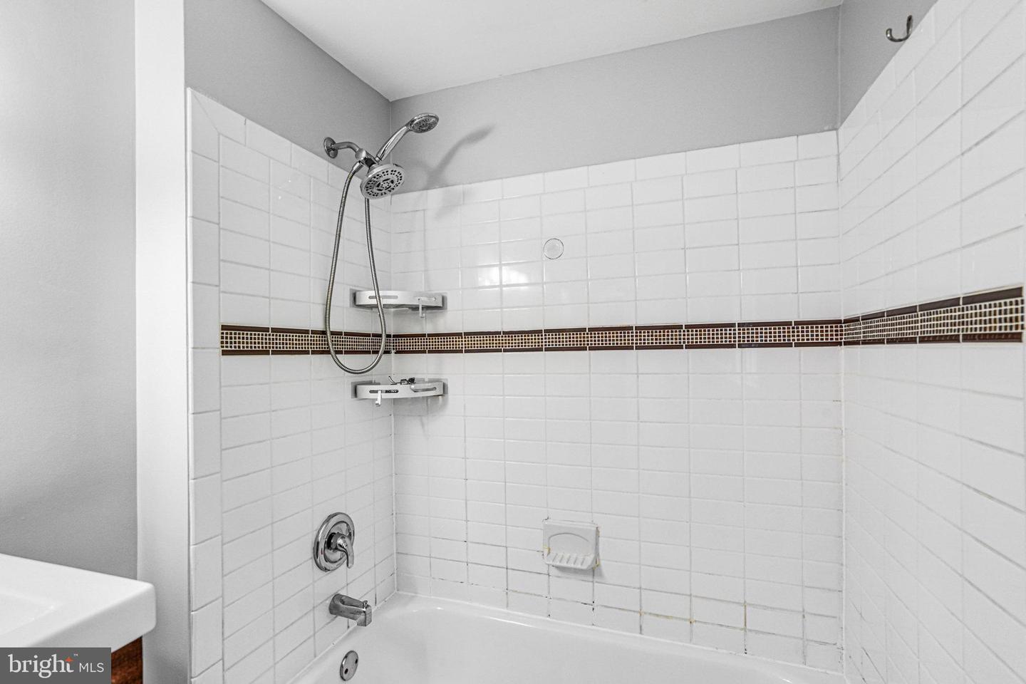 8230 GREGORY DR, ALEXANDRIA, Virginia 22309, 3 Bedrooms Bedrooms, ,2 BathroomsBathrooms,Residential,For sale,8230 GREGORY DR,VAFX2267608 MLS # VAFX2267608
