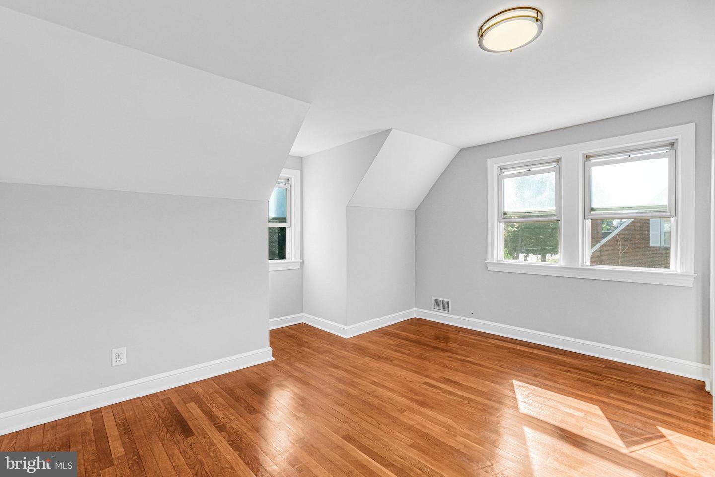 8230 GREGORY DR, ALEXANDRIA, Virginia 22309, 3 Bedrooms Bedrooms, ,2 BathroomsBathrooms,Residential,For sale,8230 GREGORY DR,VAFX2267608 MLS # VAFX2267608