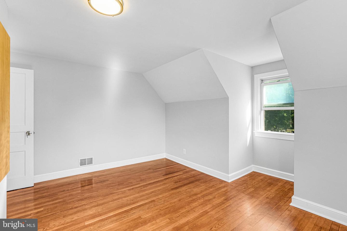 8230 GREGORY DR, ALEXANDRIA, Virginia 22309, 3 Bedrooms Bedrooms, ,2 BathroomsBathrooms,Residential,For sale,8230 GREGORY DR,VAFX2267608 MLS # VAFX2267608