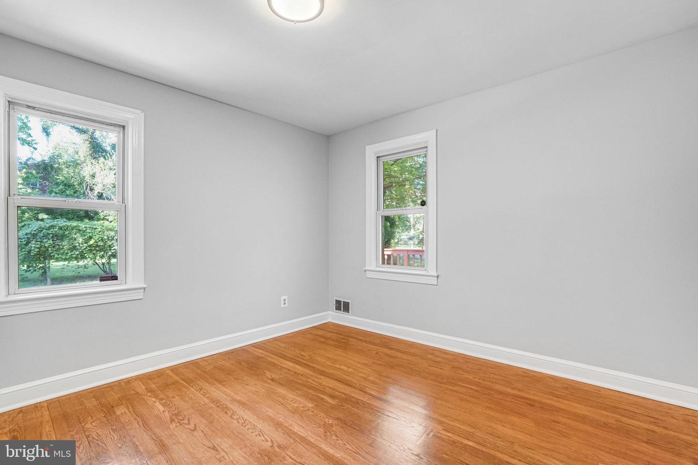 8230 GREGORY DR, ALEXANDRIA, Virginia 22309, 3 Bedrooms Bedrooms, ,2 BathroomsBathrooms,Residential,For sale,8230 GREGORY DR,VAFX2267608 MLS # VAFX2267608