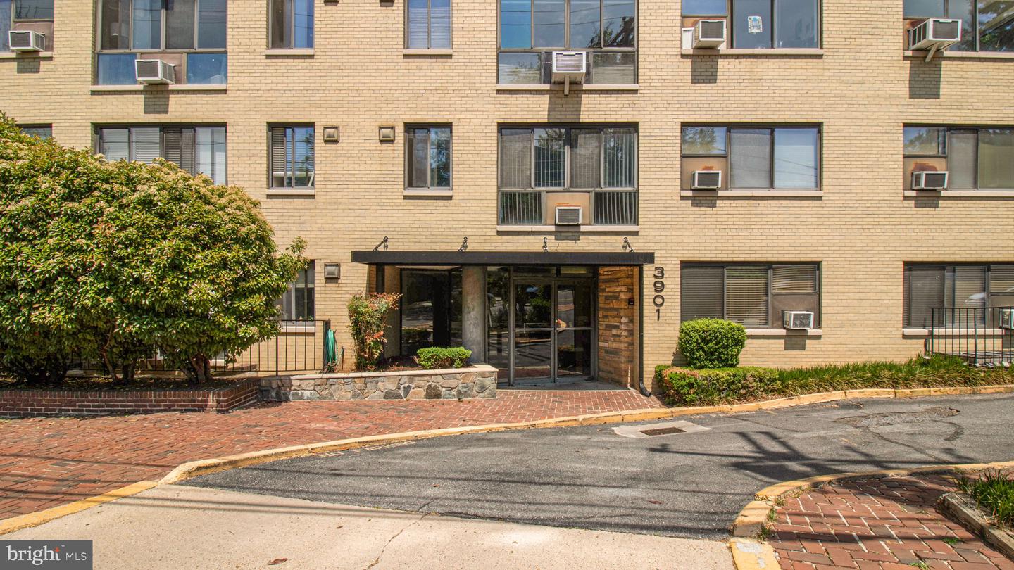 3901 TUNLAW RD NW #701, WASHINGTON, District Of Columbia 20007, 2 Bedrooms Bedrooms, ,1 BathroomBathrooms,Residential,For sale,3901 TUNLAW RD NW #701,DCDC2200182 MLS # DCDC2200182 3901 TUNLAW RD NW #701, WASHINGTON, District Of Columbia 20007, 2 Bedrooms Bedrooms, ,1 BathroomBathrooms,Residential,For sale,3901 TUNLAW RD NW #701,DCDC2200182 MLS # DCDC2200182