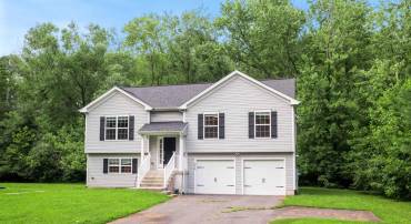 216 MINUTE MAN DR, RUTHER GLEN, Virginia 22546, 4 Bedrooms Bedrooms, 11 Rooms Rooms,3 BathroomsBathrooms,Residential,For sale,216 MINUTE MAN DR,VACV2008518 MLS # VACV2008518
