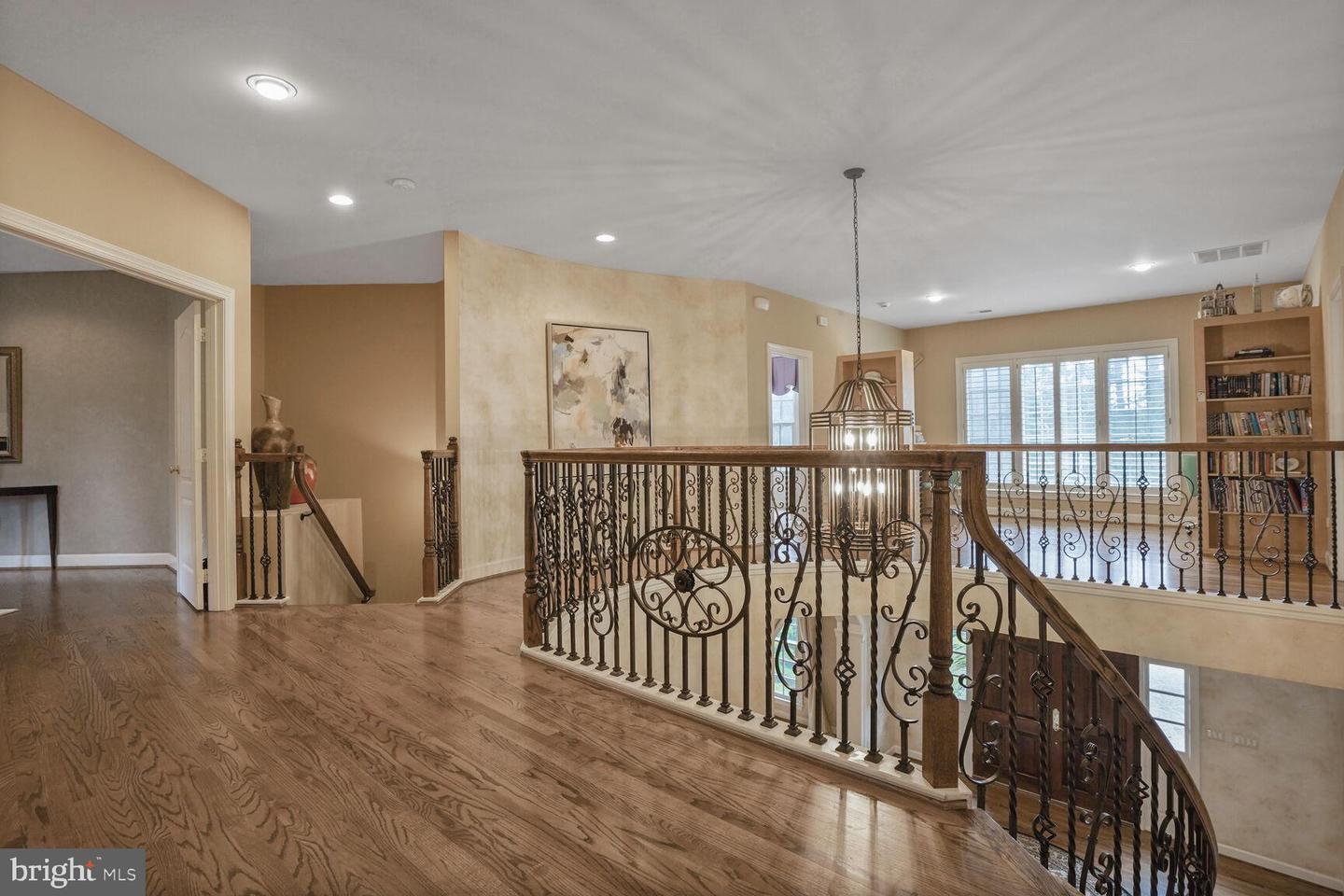 9864 WALKER GLEN CT, GREAT FALLS, Virginia 22066, 7 Bedrooms Bedrooms, ,7 BathroomsBathrooms,Residential,For sale,9864 WALKER GLEN CT,VAFX2260212 MLS # VAFX2260212
