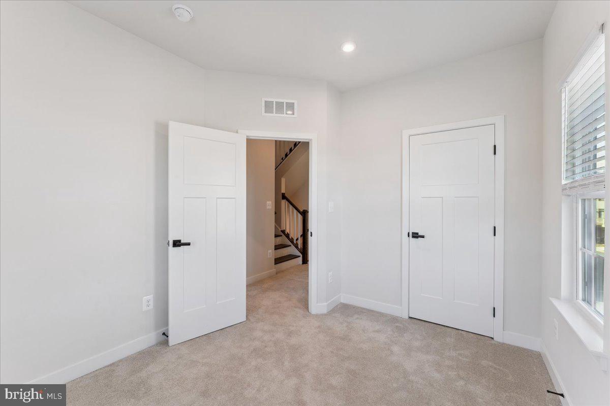 14032 SUNRISE VALLEY DR, HERNDON, Virginia 20171, 5 Bedrooms Bedrooms, ,4 BathroomsBathrooms,Residential,For sale,14032 SUNRISE VALLEY DR,VAFX2267210 MLS # VAFX2267210