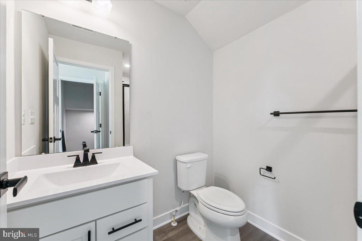14032 SUNRISE VALLEY DR, HERNDON, Virginia 20171, 5 Bedrooms Bedrooms, ,4 BathroomsBathrooms,Residential,For sale,14032 SUNRISE VALLEY DR,VAFX2267210 MLS # VAFX2267210