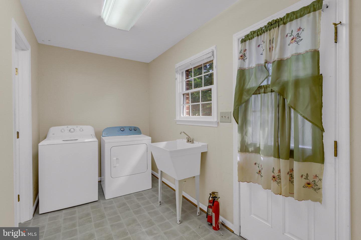 182 FREEDOM WAY, WARSAW, Virginia 22572, 3 Bedrooms Bedrooms, 6 Rooms Rooms,2 BathroomsBathrooms,Residential,For sale,182 FREEDOM WAY,VARV2000548 MLS # VARV2000548 182 FREEDOM WAY, WARSAW, Virginia 22572, 3 Bedrooms Bedrooms, 6 Rooms Rooms,2 BathroomsBathrooms,Residential,For sale,182 FREEDOM WAY,VARV2000548 MLS # VARV2000548