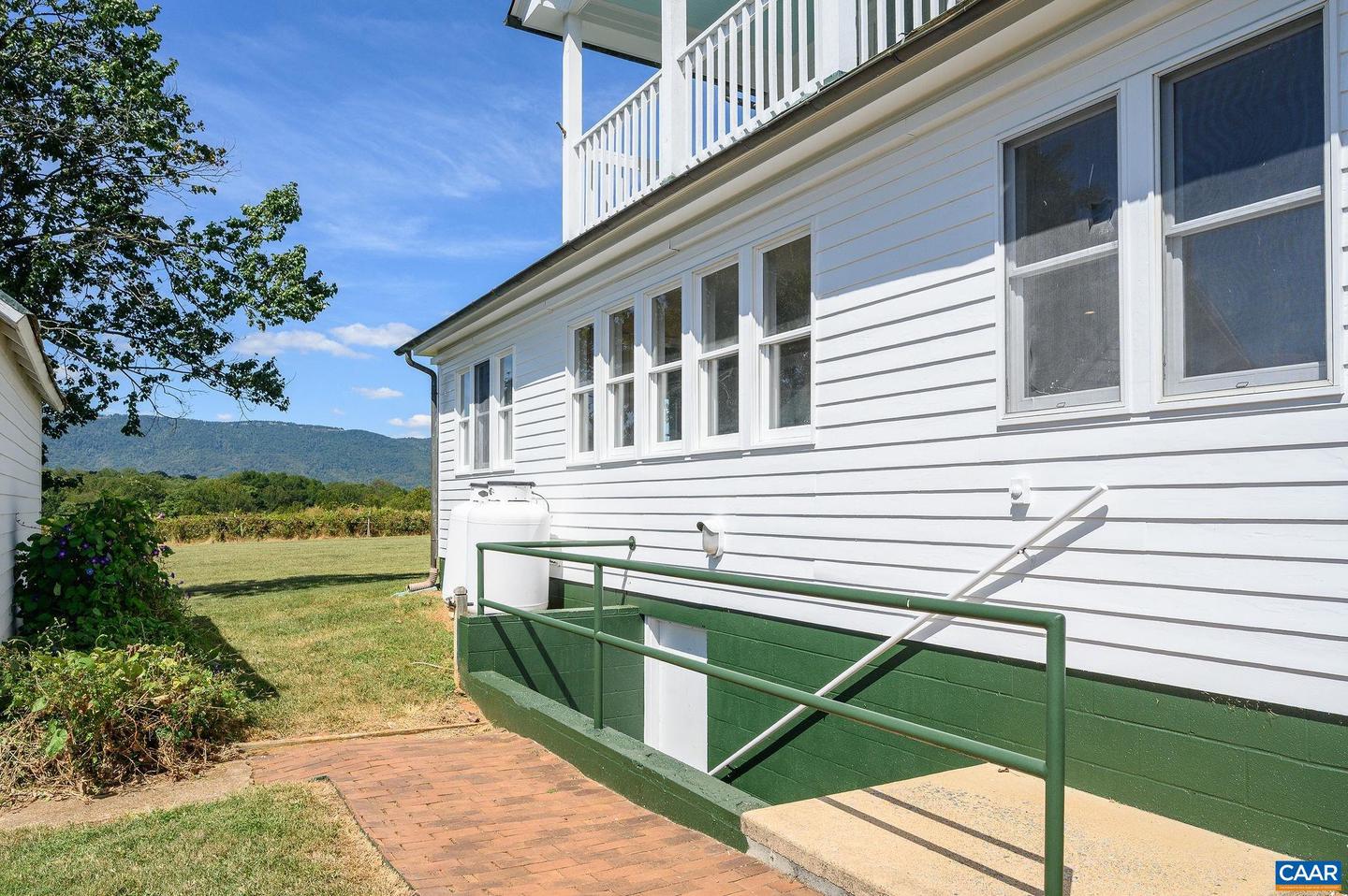 9175 BATESVILLE RD, AFTON, Virginia 22902, 5 Bedrooms Bedrooms, ,3 BathroomsBathrooms,Residential,For sale,9175 BATESVILLE RD,669061 MLS # 669061