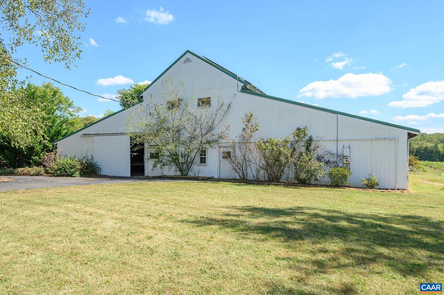 9175 BATESVILLE RD, AFTON, Virginia 22902, 5 Bedrooms Bedrooms, ,3 BathroomsBathrooms,Residential,For sale,9175 BATESVILLE RD,669061 MLS # 669061