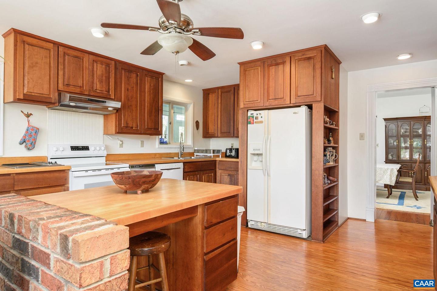 9175 BATESVILLE RD, AFTON, Virginia 22902, 5 Bedrooms Bedrooms, ,3 BathroomsBathrooms,Residential,For sale,9175 BATESVILLE RD,669061 MLS # 669061