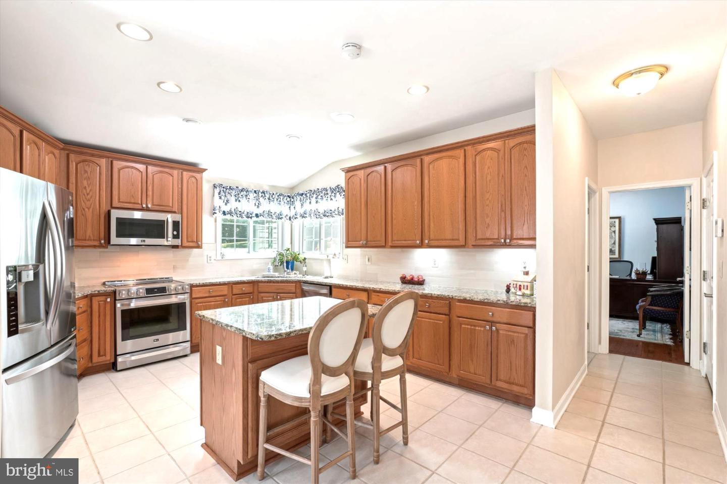 10315 BEAR CREEK DR, MANASSAS, Virginia 20111, 5 Bedrooms Bedrooms, 19 Rooms Rooms,5 BathroomsBathrooms,Residential,For sale,10315 BEAR CREEK DR,VAPW2102698 MLS # VAPW2102698