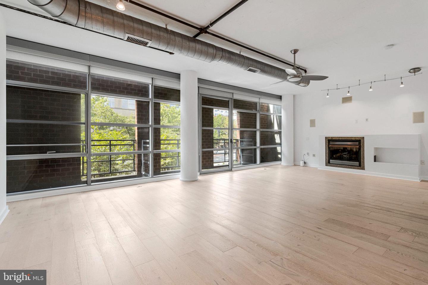 1125 11TH ST NW #201, WASHINGTON, District Of Columbia 20001, 2 Bedrooms Bedrooms, ,2 BathroomsBathrooms,Residential,For sale,1125 11TH ST NW #201,DCDC2217046 MLS # DCDC2217046