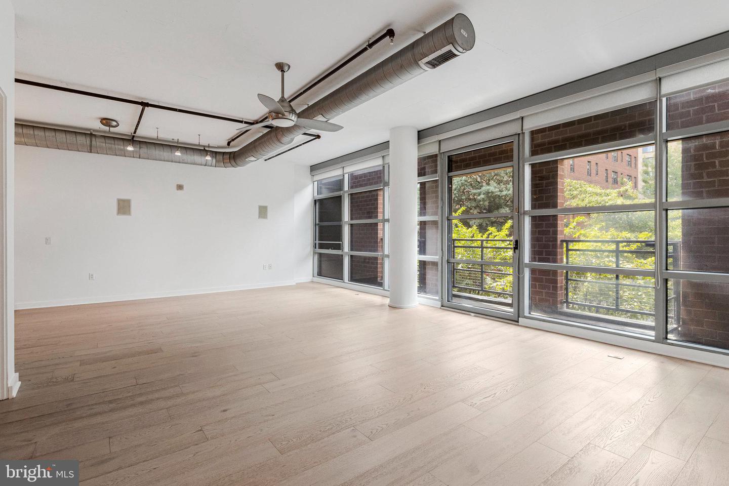 1125 11TH ST NW #201, WASHINGTON, District Of Columbia 20001, 2 Bedrooms Bedrooms, ,2 BathroomsBathrooms,Residential,For sale,1125 11TH ST NW #201,DCDC2217046 MLS # DCDC2217046