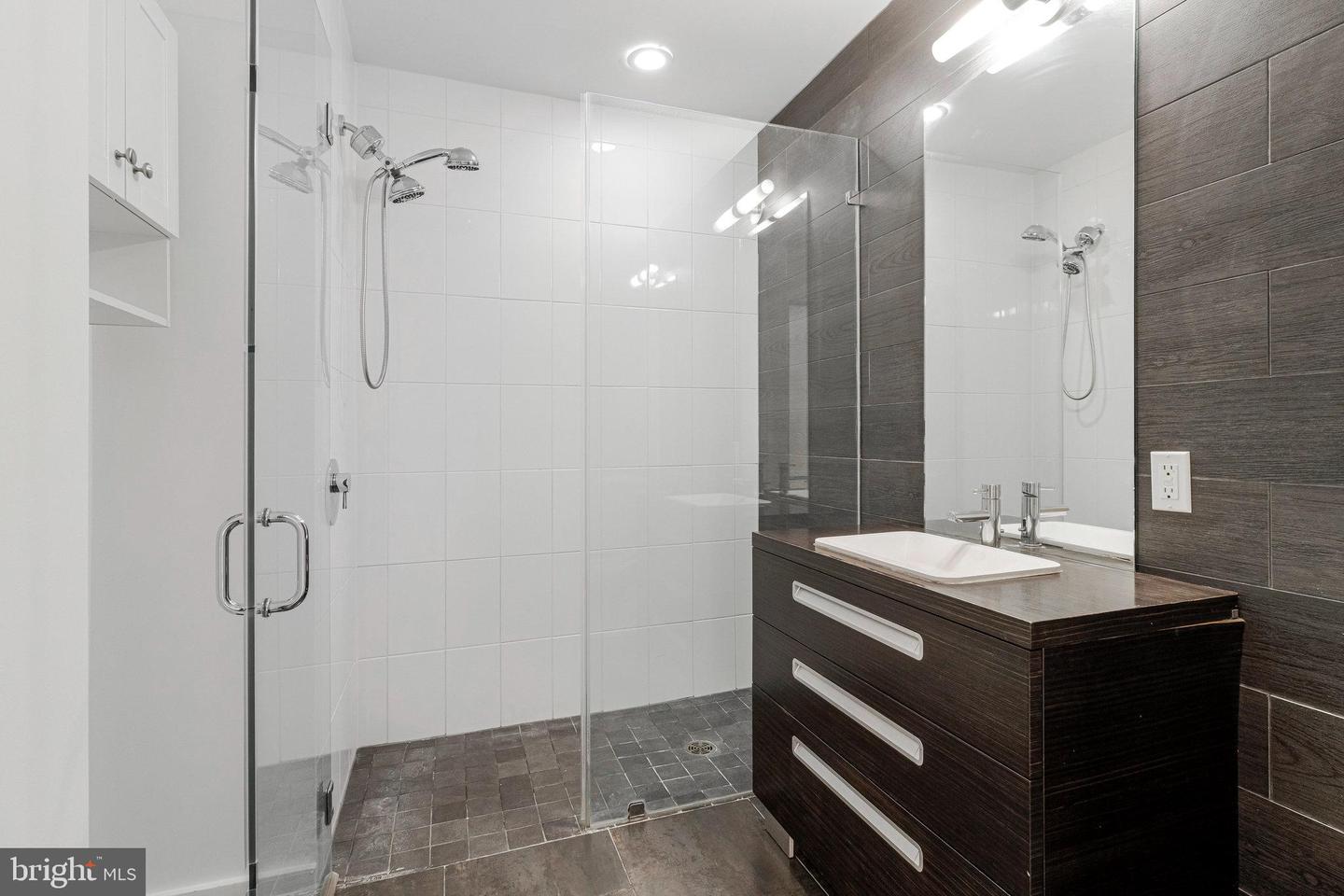 1125 11TH ST NW #201, WASHINGTON, District Of Columbia 20001, 2 Bedrooms Bedrooms, ,2 BathroomsBathrooms,Residential,For sale,1125 11TH ST NW #201,DCDC2217046 MLS # DCDC2217046