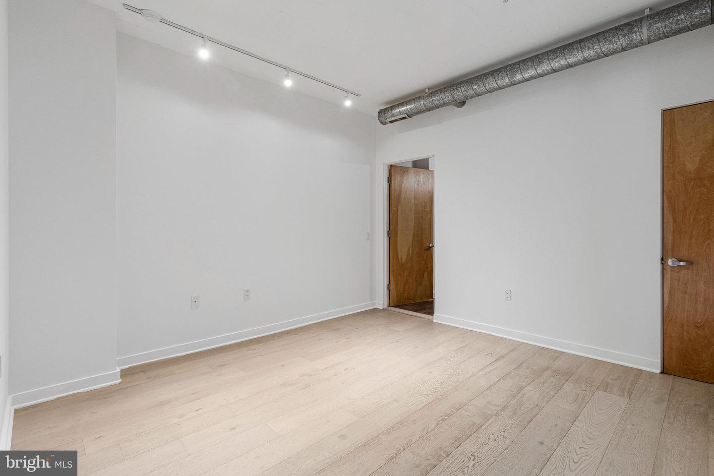 1125 11TH ST NW #201, WASHINGTON, District Of Columbia 20001, 2 Bedrooms Bedrooms, ,2 BathroomsBathrooms,Residential,For sale,1125 11TH ST NW #201,DCDC2217046 MLS # DCDC2217046