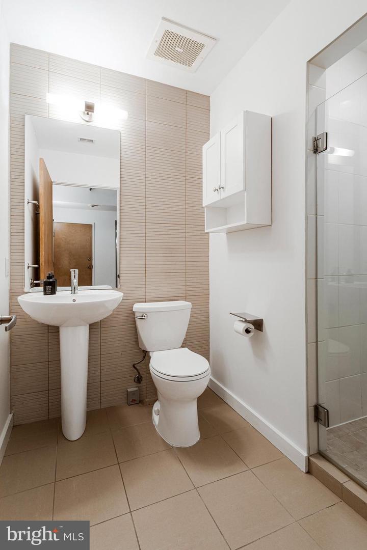 1125 11TH ST NW #201, WASHINGTON, District Of Columbia 20001, 2 Bedrooms Bedrooms, ,2 BathroomsBathrooms,Residential,For sale,1125 11TH ST NW #201,DCDC2217046 MLS # DCDC2217046