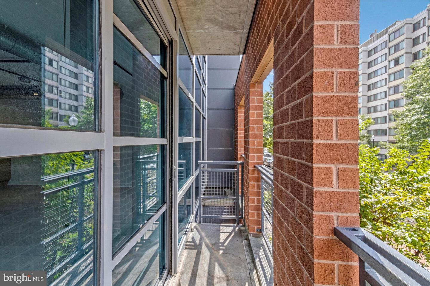 1125 11TH ST NW #201, WASHINGTON, District Of Columbia 20001, 2 Bedrooms Bedrooms, ,2 BathroomsBathrooms,Residential,For sale,1125 11TH ST NW #201,DCDC2217046 MLS # DCDC2217046