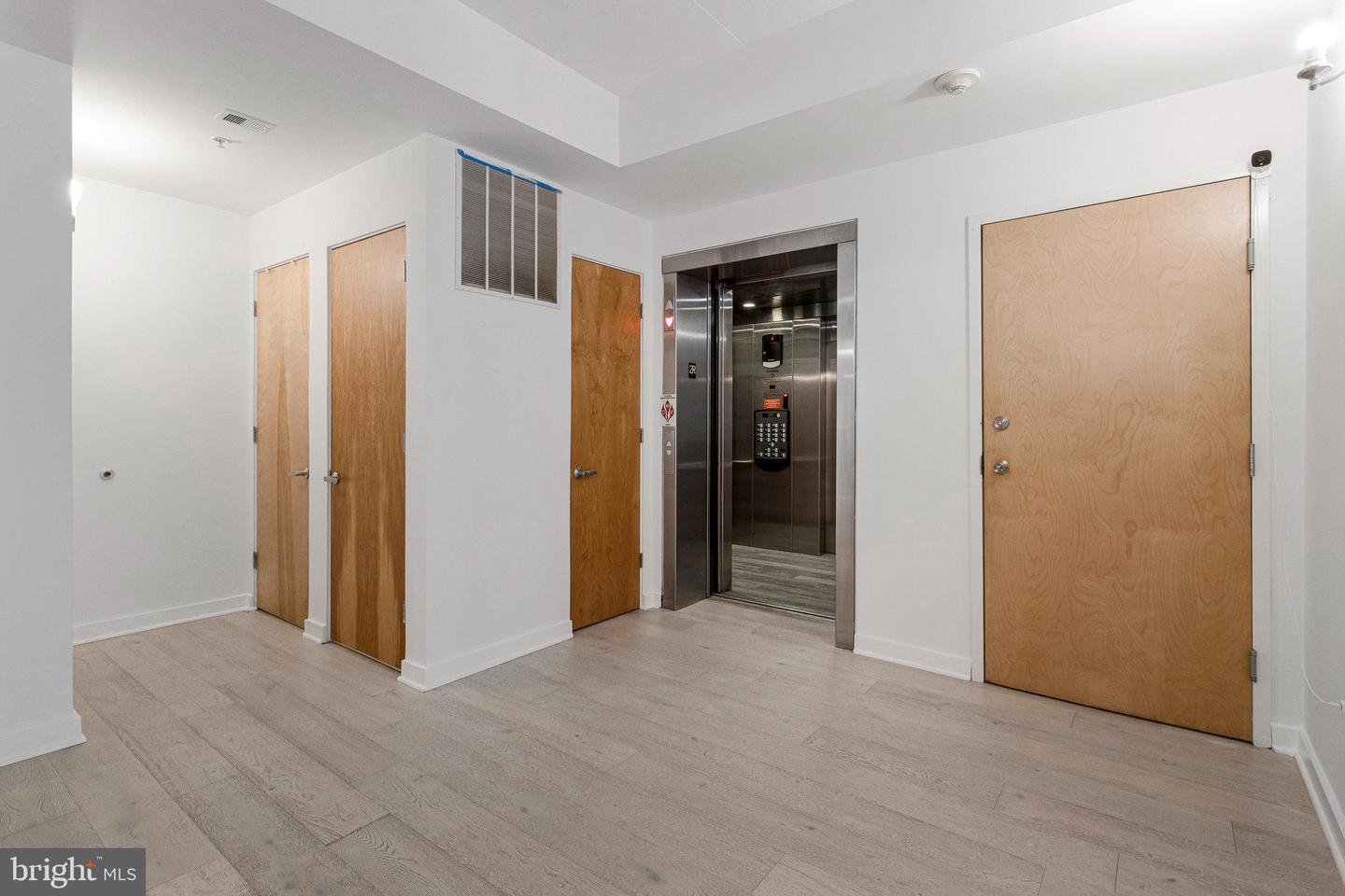 1125 11TH ST NW #201, WASHINGTON, District Of Columbia 20001, 2 Bedrooms Bedrooms, ,2 BathroomsBathrooms,Residential,For sale,1125 11TH ST NW #201,DCDC2217046 MLS # DCDC2217046