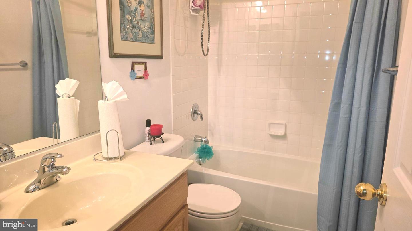 638 HUNTERS RD, CULPEPER, Virginia 22701, 4 Bedrooms Bedrooms, 14 Rooms Rooms,3 BathroomsBathrooms,Residential,For sale,638 HUNTERS RD,VACU2011444 MLS # VACU2011444