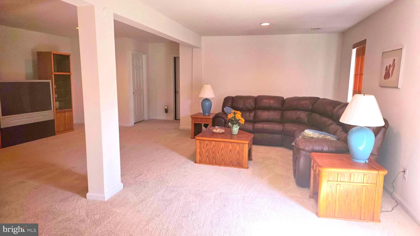 638 HUNTERS RD, CULPEPER, Virginia 22701, 4 Bedrooms Bedrooms, 14 Rooms Rooms,3 BathroomsBathrooms,Residential,For sale,638 HUNTERS RD,VACU2011444 MLS # VACU2011444