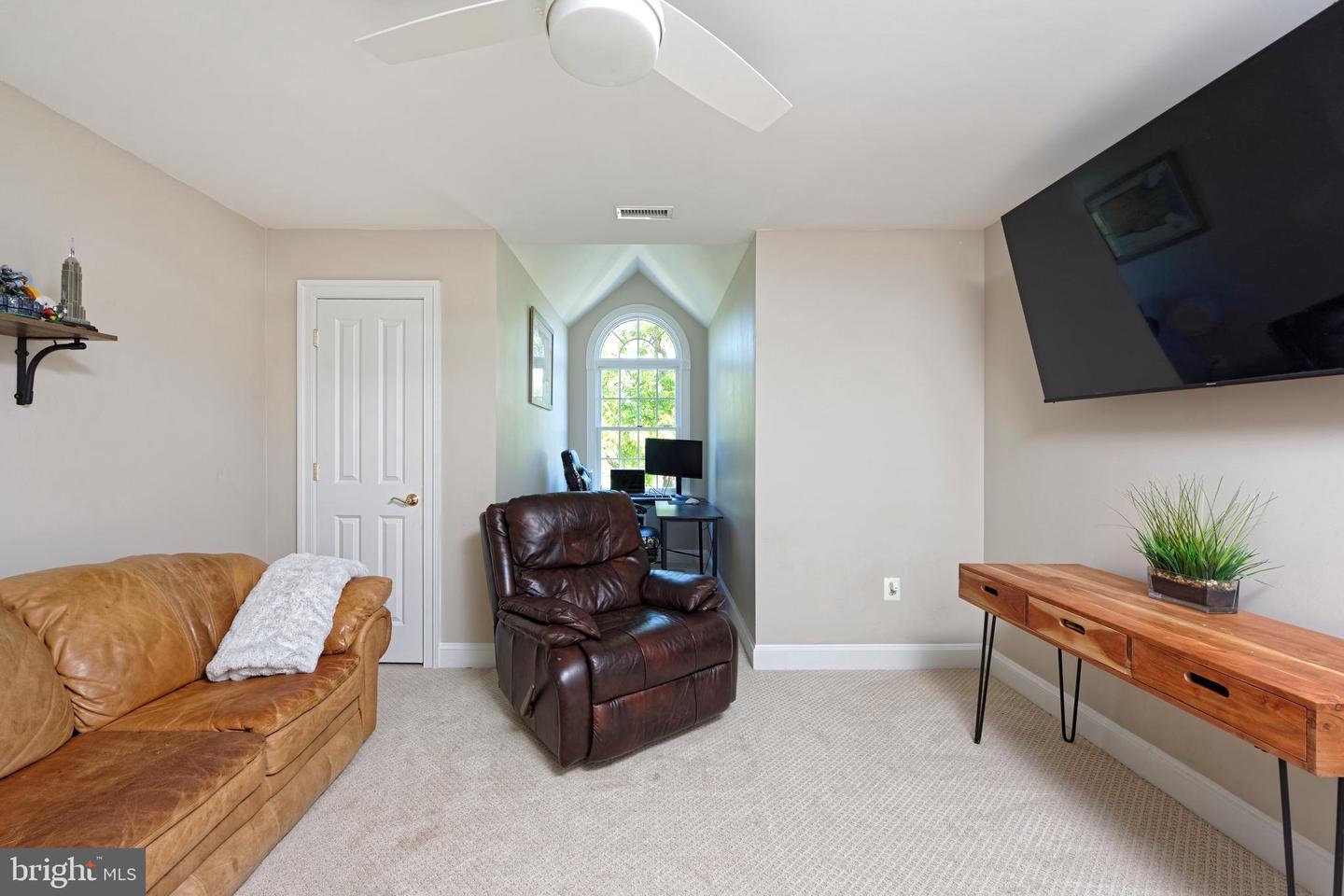 6951 HILLTOP LN, MARSHALL, Virginia 20115, 5 Bedrooms Bedrooms, ,5 BathroomsBathrooms,Residential,For sale,6951 HILLTOP LN,VAFQ2018130 MLS # VAFQ2018130