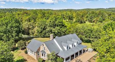 6951 HILLTOP LN, MARSHALL, Virginia 20115, 5 Bedrooms Bedrooms, ,5 BathroomsBathrooms,Residential,For sale,6951 HILLTOP LN,VAFQ2018130 MLS # VAFQ2018130