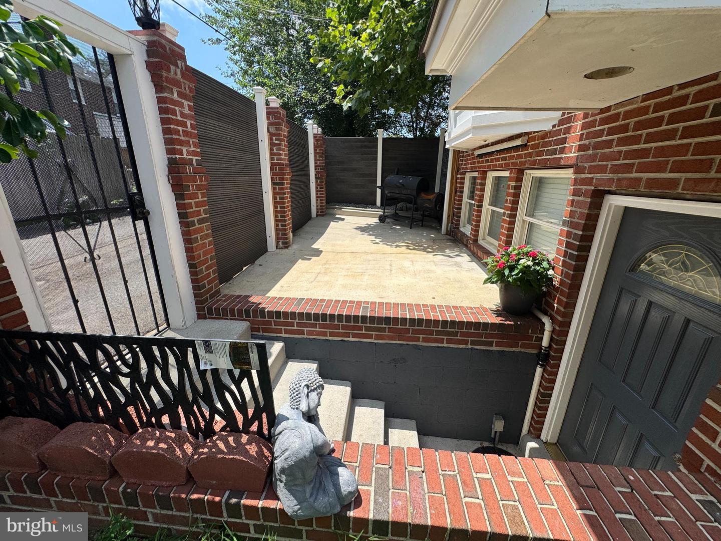 719 FARRAGUT PL NE, WASHINGTON, District Of Columbia 20017, 3 Bedrooms Bedrooms, ,3 BathroomsBathrooms,Residential,For sale,719 FARRAGUT PL NE,DCDC2220174 MLS # DCDC2220174