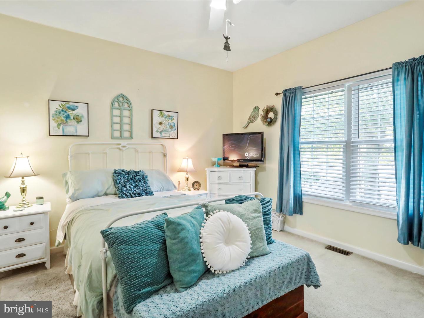 615 ALLEGHENY CIR, WOODSTOCK, Virginia 22664, 2 Bedrooms Bedrooms, ,3 BathroomsBathrooms,Residential,For sale,615 ALLEGHENY CIR,VASH2012426 MLS # VASH2012426 615 ALLEGHENY CIR, WOODSTOCK, Virginia 22664, 2 Bedrooms Bedrooms, ,3 BathroomsBathrooms,Residential,For sale,615 ALLEGHENY CIR,VASH2012426 MLS # VASH2012426