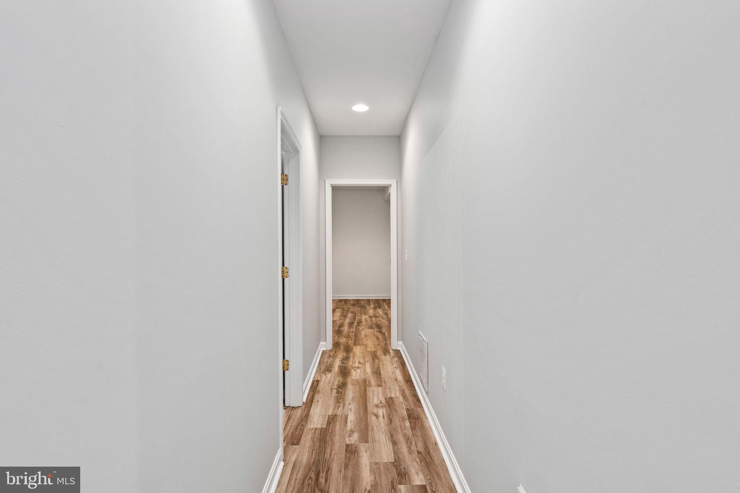 26 NEABSCO DR, FREDERICKSBURG, Virginia 22405, 6 Bedrooms Bedrooms, ,4 BathroomsBathrooms,Residential,For sale,26 NEABSCO DR,VAST2042510 MLS # VAST2042510 26 NEABSCO DR, FREDERICKSBURG, Virginia 22405, 6 Bedrooms Bedrooms, ,4 BathroomsBathrooms,Residential,For sale,26 NEABSCO DR,VAST2042510 MLS # VAST2042510