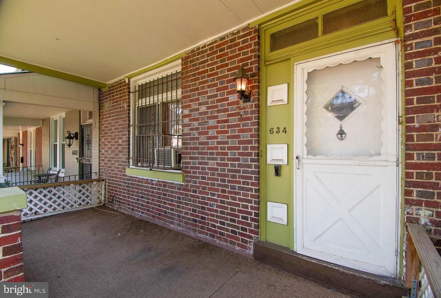 634 IRVING ST NW, WASHINGTON, District Of Columbia 20010, 3 Bedrooms Bedrooms, ,2 BathroomsBathrooms,Residential,For sale,634 IRVING ST NW,DCDC2221162 MLS # DCDC2221162