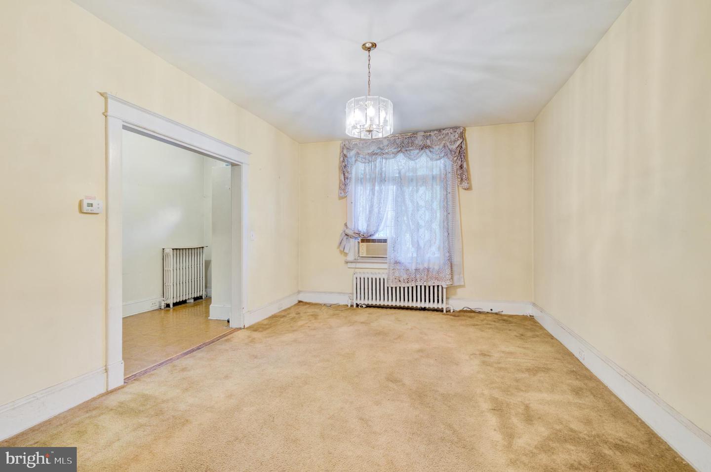 634 IRVING ST NW, WASHINGTON, District Of Columbia 20010, 3 Bedrooms Bedrooms, ,2 BathroomsBathrooms,Residential,For sale,634 IRVING ST NW,DCDC2221162 MLS # DCDC2221162
