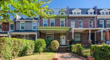 634 IRVING ST NW, WASHINGTON, District Of Columbia 20010, 3 Bedrooms Bedrooms, ,2 BathroomsBathrooms,Residential,For sale,634 IRVING ST NW,DCDC2221162 MLS # DCDC2221162