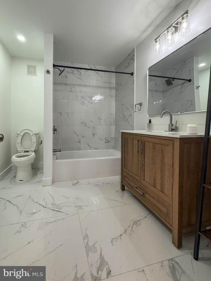 4501 HAZELTINE CT #A, ALEXANDRIA, Virginia 22312, 1 Bedroom Bedrooms, ,1 BathroomBathrooms,Residential,For sale,4501 HAZELTINE CT #A,VAFX2265870 MLS # VAFX2265870