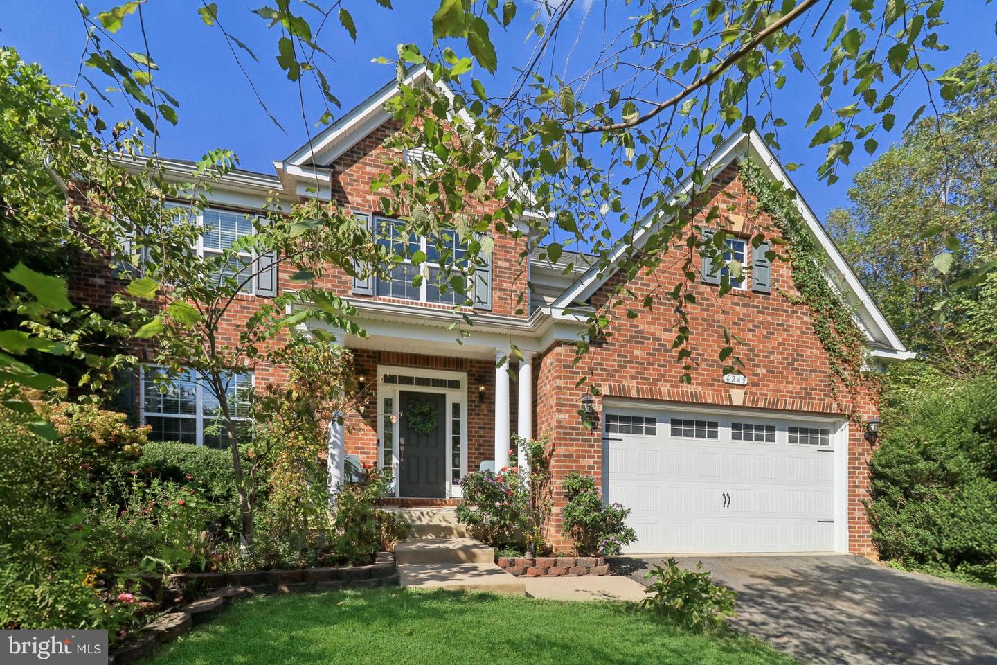 6249 HAWSER DR, KING GEORGE, Virginia 22485, 5 Bedrooms Bedrooms, 7 Rooms Rooms,3 BathroomsBathrooms,Residential,For sale,6249 HAWSER DR,VAKG2007008 MLS # VAKG2007008