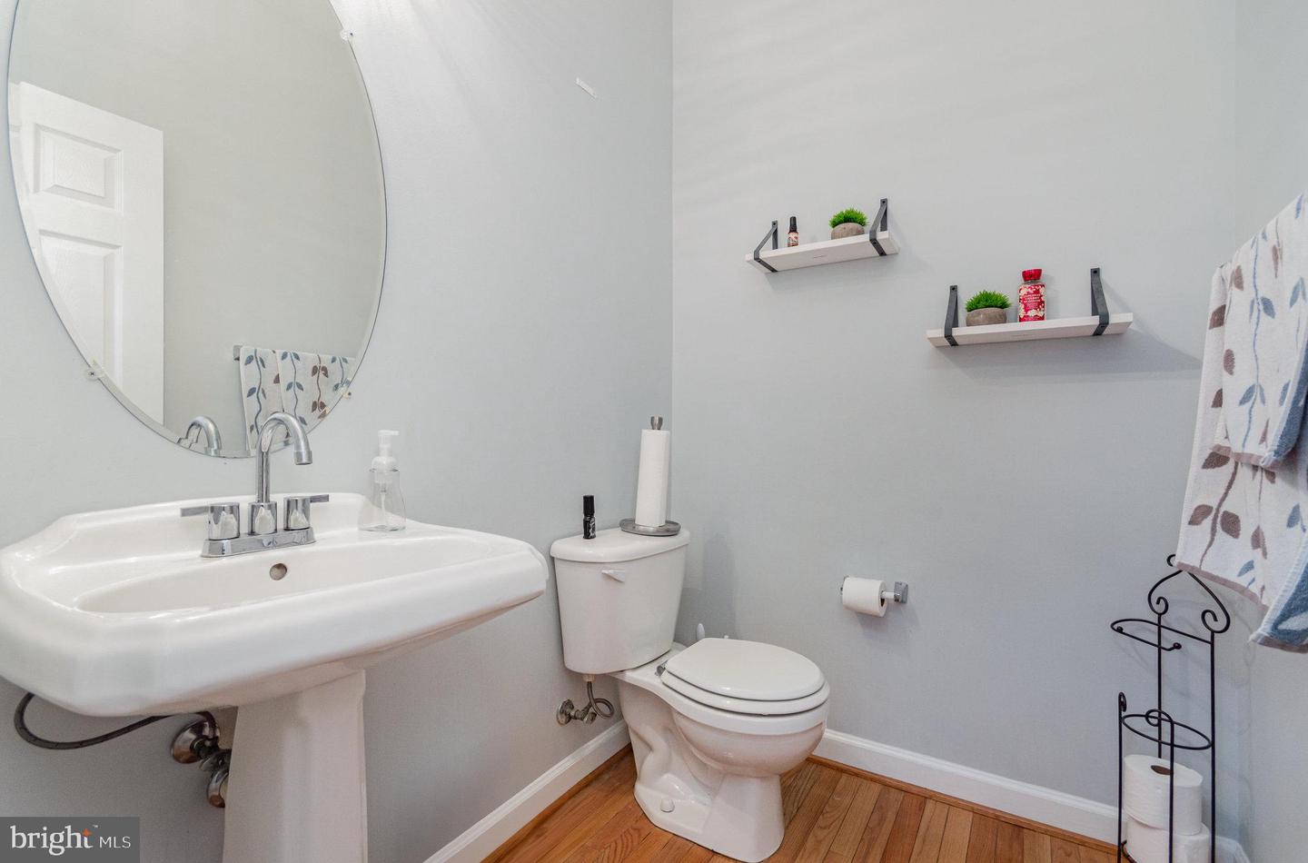 6001 HARNSBERGER BARN CT, MANASSAS, Virginia 20112, 4 Bedrooms Bedrooms, ,3 BathroomsBathrooms,Residential,For sale,6001 HARNSBERGER BARN CT,VAPW2103840 MLS # VAPW2103840